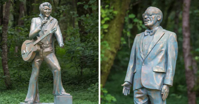 I Photographed The Statues Of Musicians' Prak