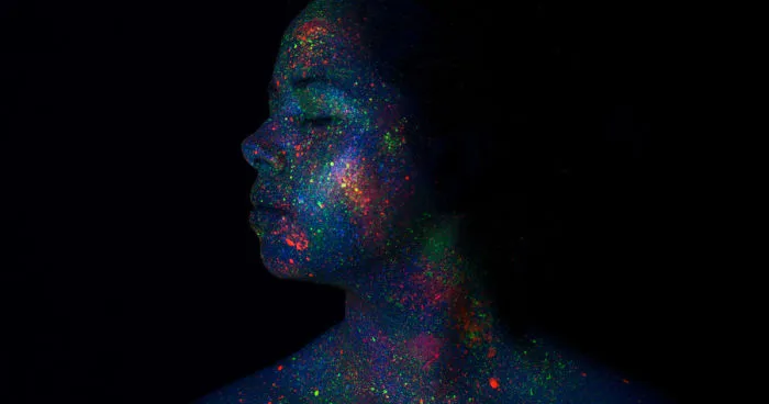 I Made This Amazing Photos With UV Light, Neon Paintings And My Wife