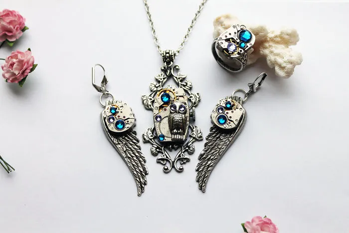 Steampunk Jewelry By This Russian Artist Will Take You Back To Victorian Era