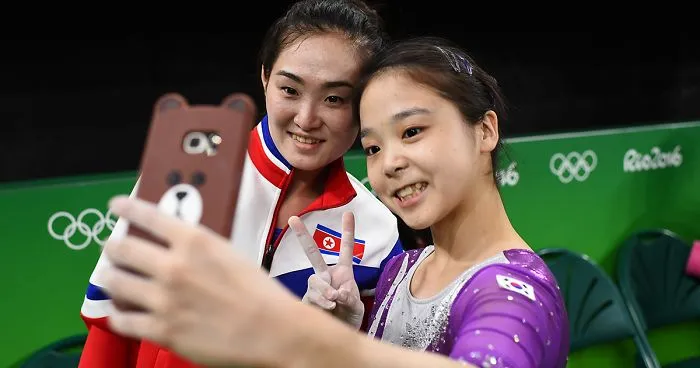 North And South Korean Olympic Gymnasts Just Took A Selfie Together And The Internet Is Going Crazy