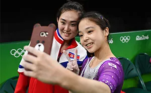 North And South Korean Olympic Gymnasts Just Took A Selfie Together And The Internet Is Going Crazy