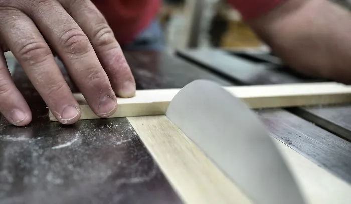 How To Give Wood An Incredible Paper Cut