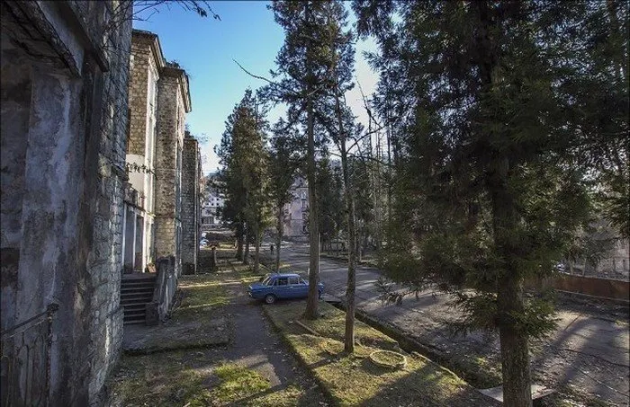 Shocking Photo Session - Forgotten Russian City