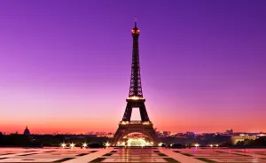 My Morning Taking Photographs And Dodging Drunks At The Eiffel Tower
