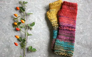 Fun And Colorful Knitted Gloves For Autumn And Winter