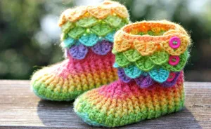 Dragon Slippers With Crochet Scales To Keep Your Toes Warm Because Winter Is Coming