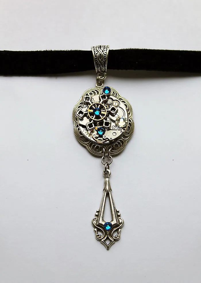 Steampunk Jewelry By This Russian Artist Will Take You Back To Victorian Era