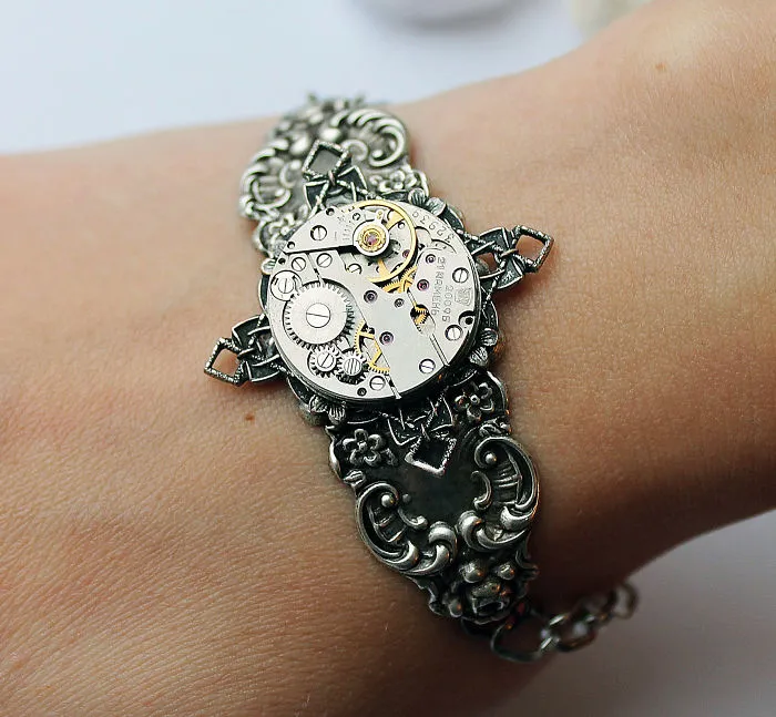 Steampunk Jewelry By This Russian Artist Will Take You Back To Victorian Era