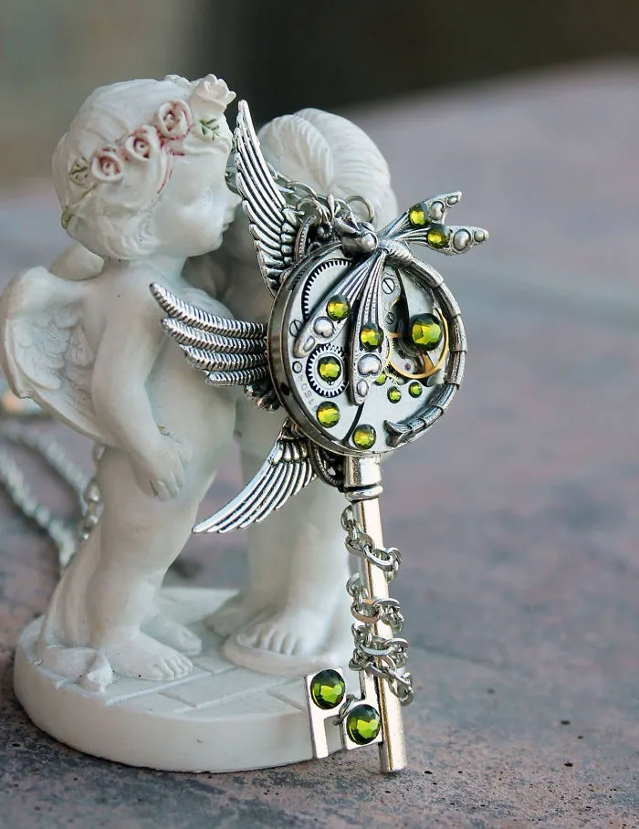 Steampunk Jewelry By This Russian Artist Will Take You Back To Victorian Era