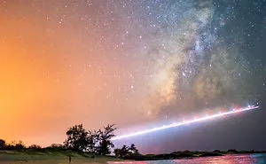 I Spent The Summer Photographing The Milky Way Galaxy In Hawaii