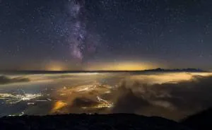 I Captured The Milky Way Timelapse Over Julian Alps