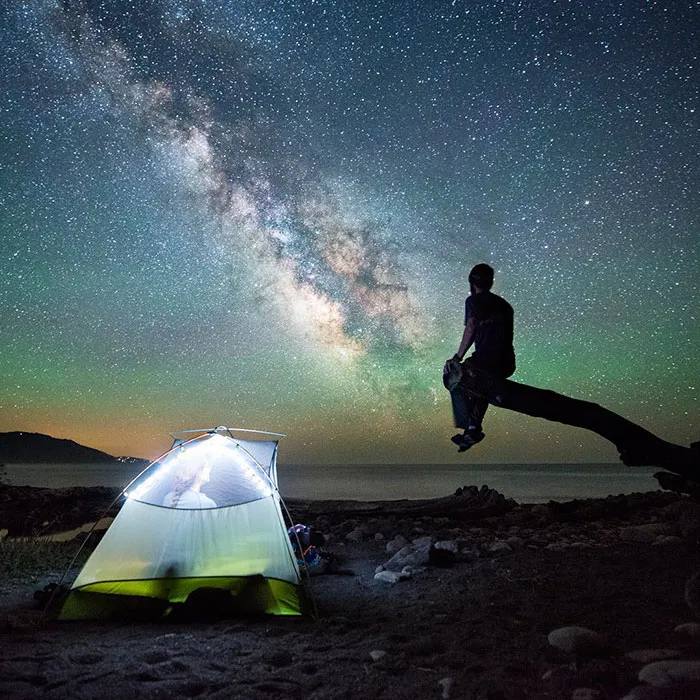 Guy Turns His Grandma’s Old Van Into Mobile Home And Spends 2 Years Travelling The World