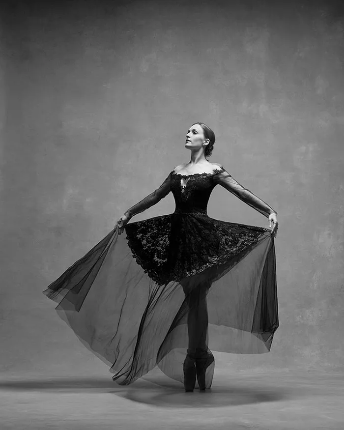 194 Breathtaking Photos Of Dancers In Motion Reveal The Extraordinary Grace Of Their Bodies