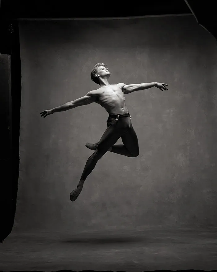 194 Breathtaking Photos Of Dancers In Motion Reveal The Extraordinary Grace Of Their Bodies