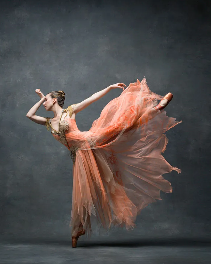 194 Breathtaking Photos Of Dancers In Motion Reveal The Extraordinary Grace Of Their Bodies