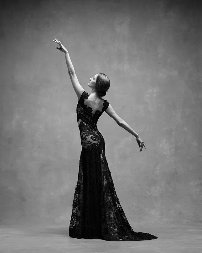 194 Breathtaking Photos Of Dancers In Motion Reveal The Extraordinary Grace Of Their Bodies
