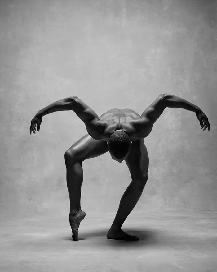 194 Breathtaking Photos Of Dancers In Motion Reveal The Extraordinary Grace Of Their Bodies
