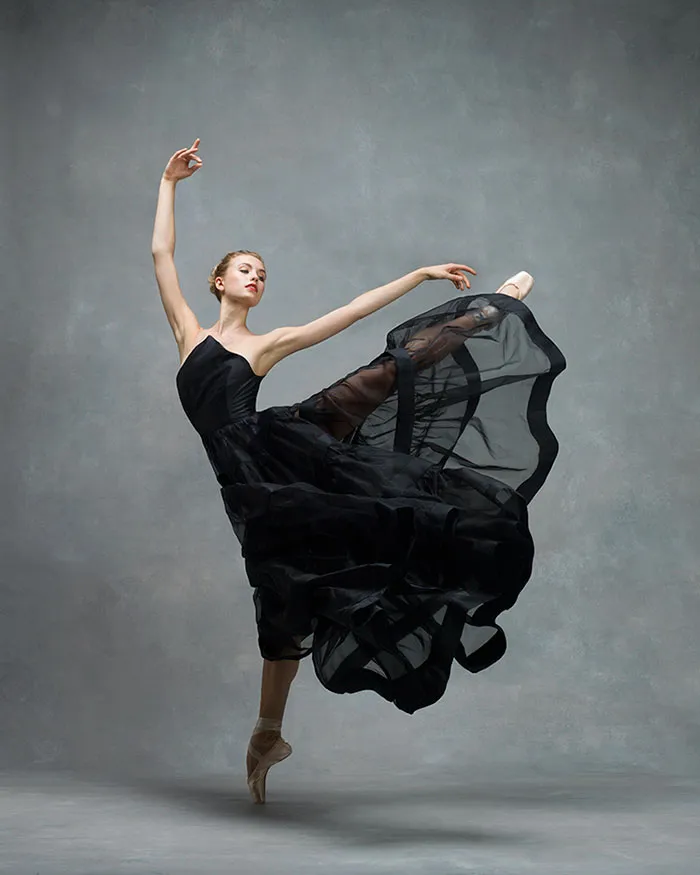 194 Breathtaking Photos Of Dancers In Motion Reveal The Extraordinary Grace Of Their Bodies