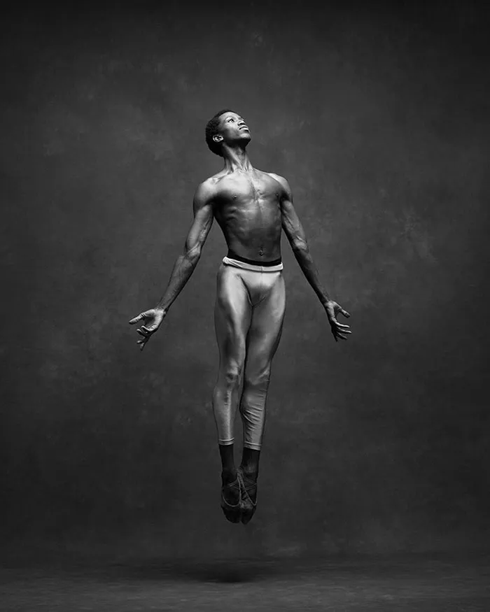 194 Breathtaking Photos Of Dancers In Motion Reveal The Extraordinary Grace Of Their Bodies