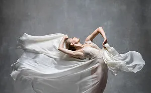 194 Breathtaking Photos Of Dancers In Motion Reveal The Extraordinary Grace Of Their Bodies