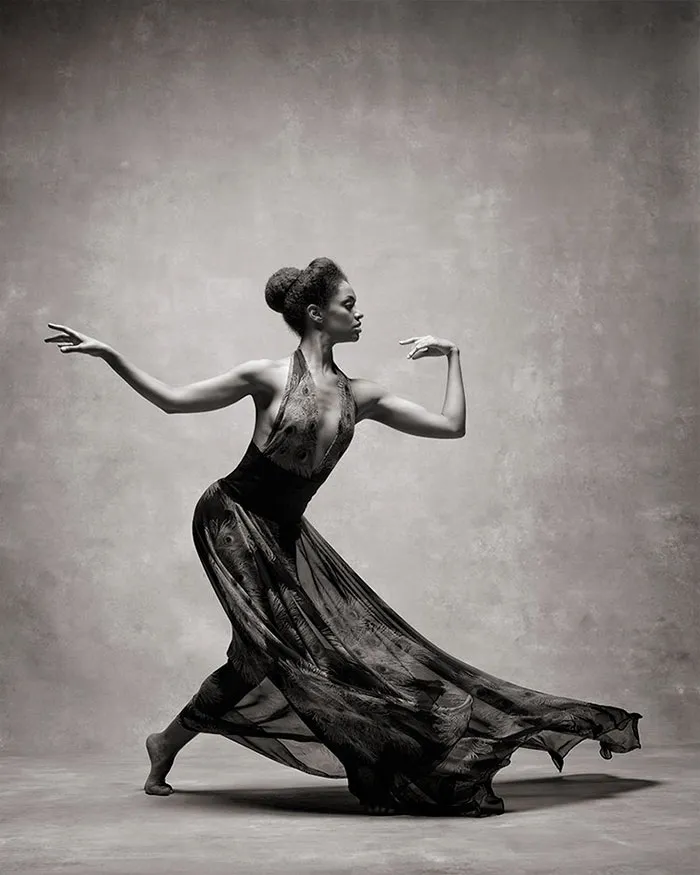194 Breathtaking Photos Of Dancers In Motion Reveal The Extraordinary Grace Of Their Bodies