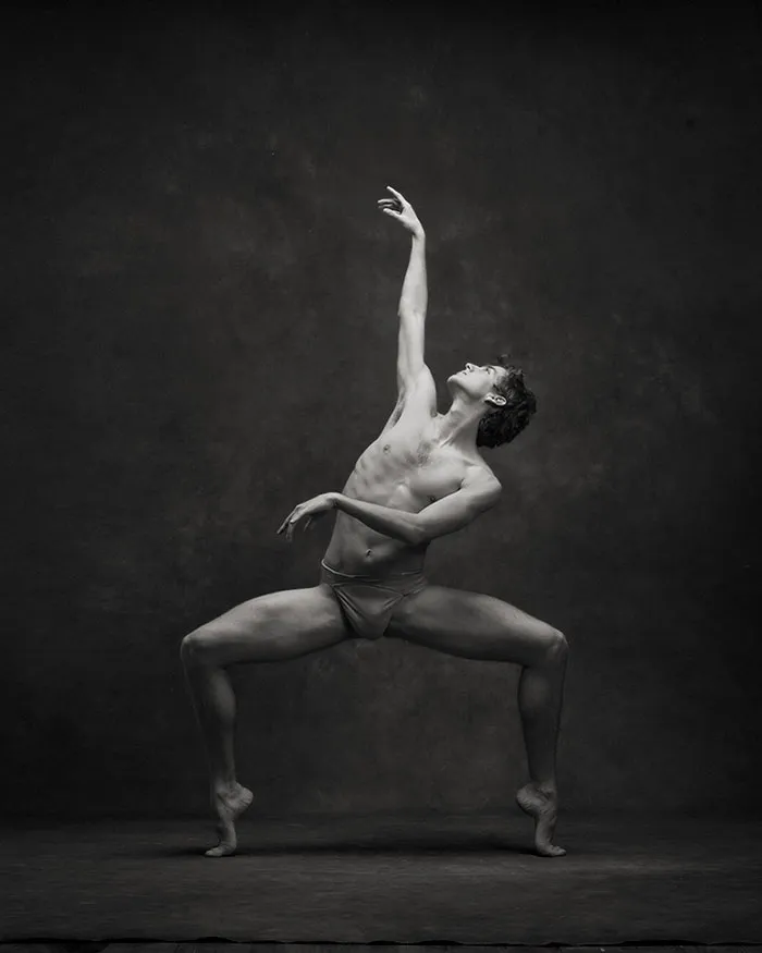 194 Breathtaking Photos Of Dancers In Motion Reveal The Extraordinary Grace Of Their Bodies