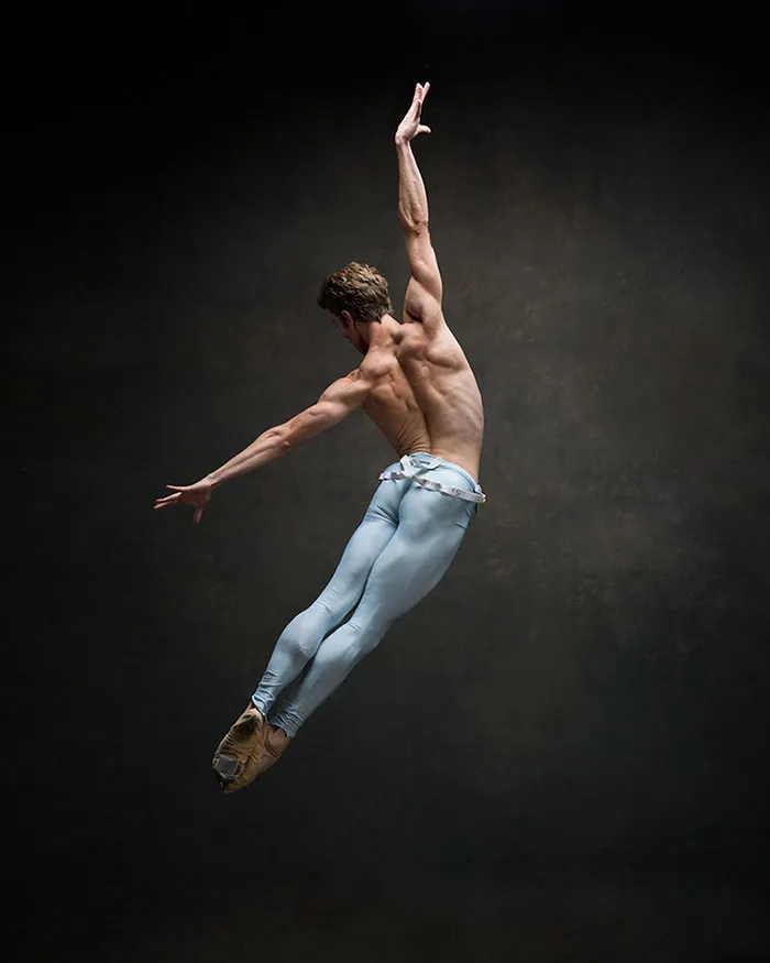 194 Breathtaking Photos Of Dancers In Motion Reveal The Extraordinary Grace Of Their Bodies