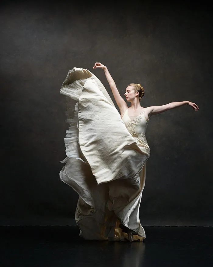 194 Breathtaking Photos Of Dancers In Motion Reveal The Extraordinary Grace Of Their Bodies