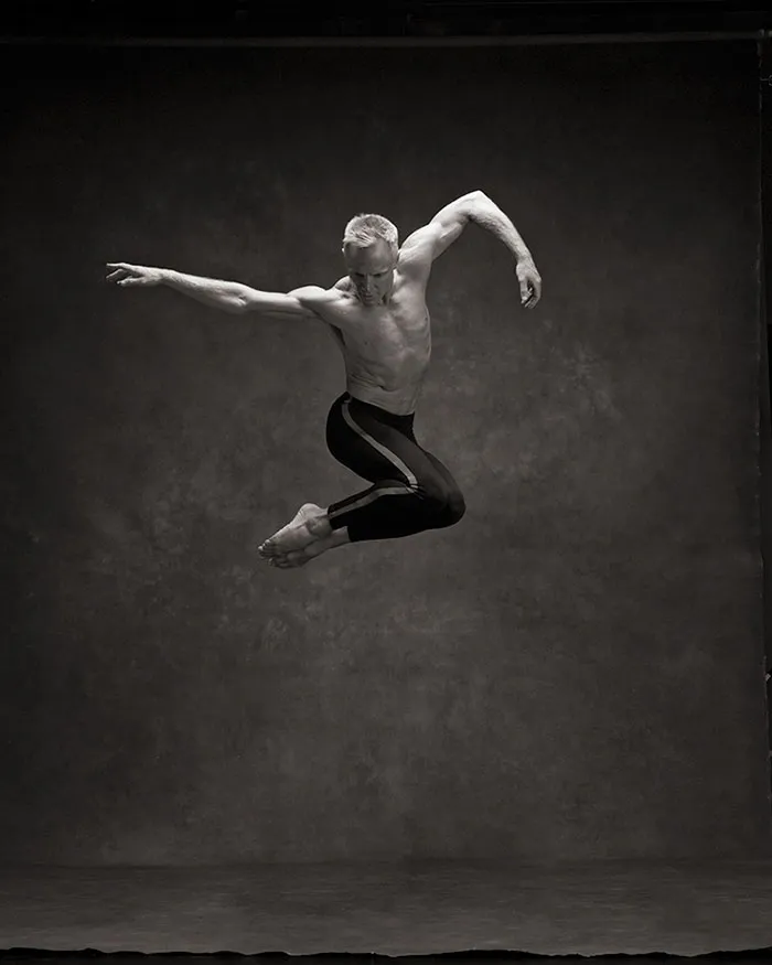 194 Breathtaking Photos Of Dancers In Motion Reveal The Extraordinary Grace Of Their Bodies