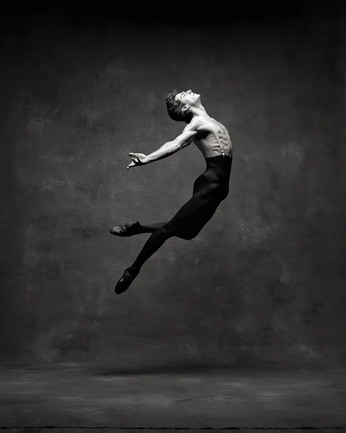 194 Breathtaking Photos Of Dancers In Motion Reveal The Extraordinary Grace Of Their Bodies