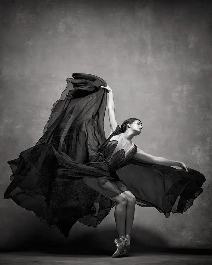 194 Breathtaking Photos Of Dancers In Motion Reveal The Extraordinary Grace Of Their Bodies
