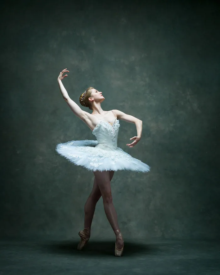 194 Breathtaking Photos Of Dancers In Motion Reveal The Extraordinary Grace Of Their Bodies