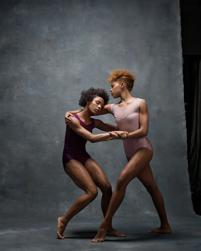 194 Breathtaking Photos Of Dancers In Motion Reveal The Extraordinary Grace Of Their Bodies