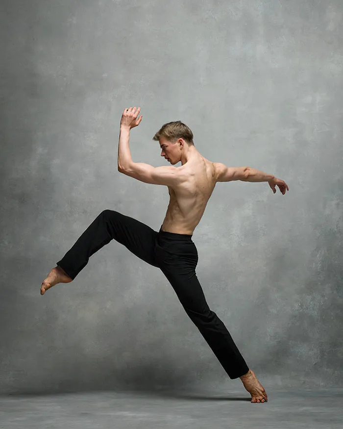 194 Breathtaking Photos Of Dancers In Motion Reveal The Extraordinary Grace Of Their Bodies