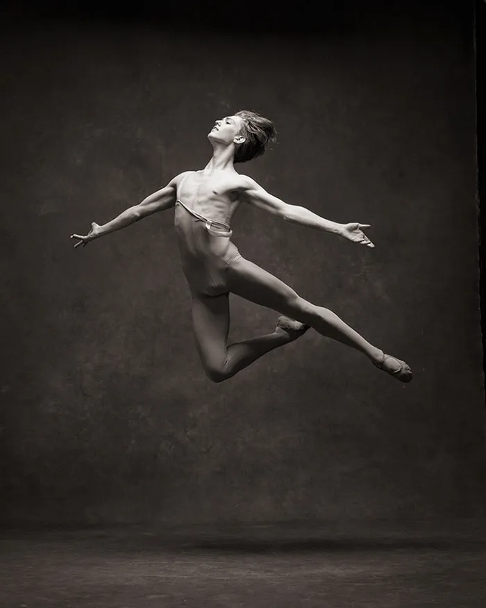 194 Breathtaking Photos Of Dancers In Motion Reveal The Extraordinary Grace Of Their Bodies