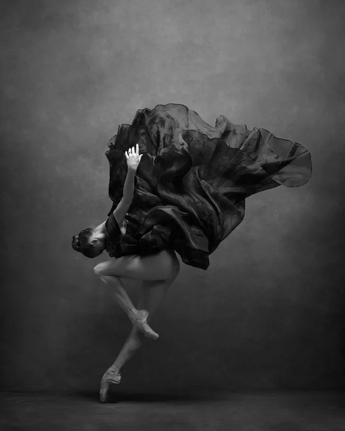 194 Breathtaking Photos Of Dancers In Motion Reveal The Extraordinary Grace Of Their Bodies