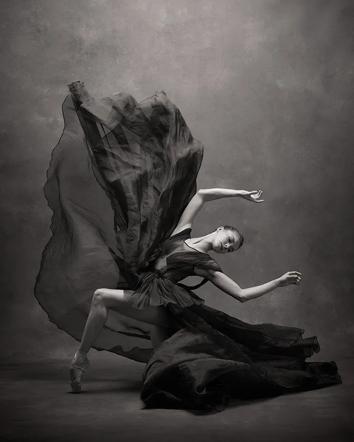 194 Breathtaking Photos Of Dancers In Motion Reveal The Extraordinary Grace Of Their Bodies
