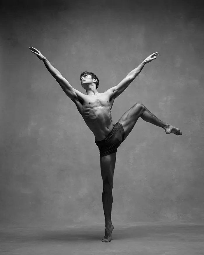 194 Breathtaking Photos Of Dancers In Motion Reveal The Extraordinary Grace Of Their Bodies