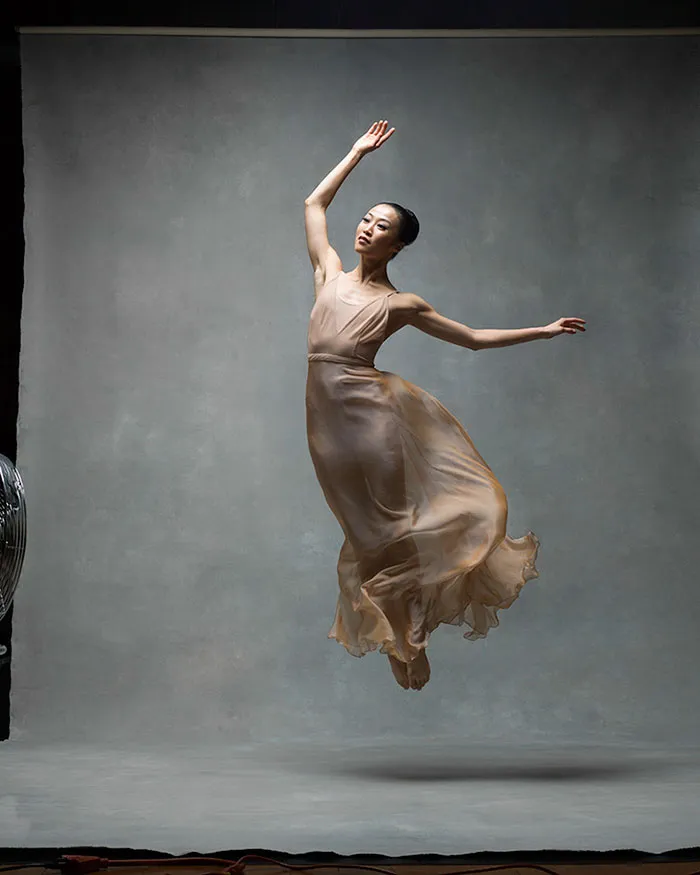 194 Breathtaking Photos Of Dancers In Motion Reveal The Extraordinary Grace Of Their Bodies