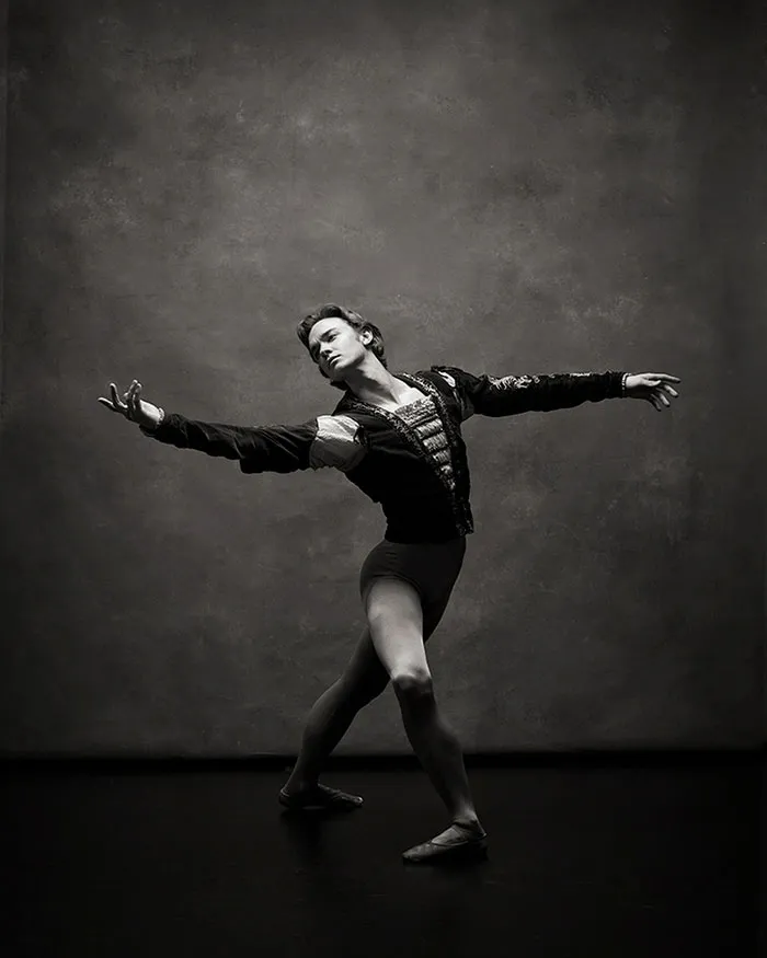 194 Breathtaking Photos Of Dancers In Motion Reveal The Extraordinary Grace Of Their Bodies