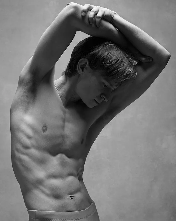 194 Breathtaking Photos Of Dancers In Motion Reveal The Extraordinary Grace Of Their Bodies