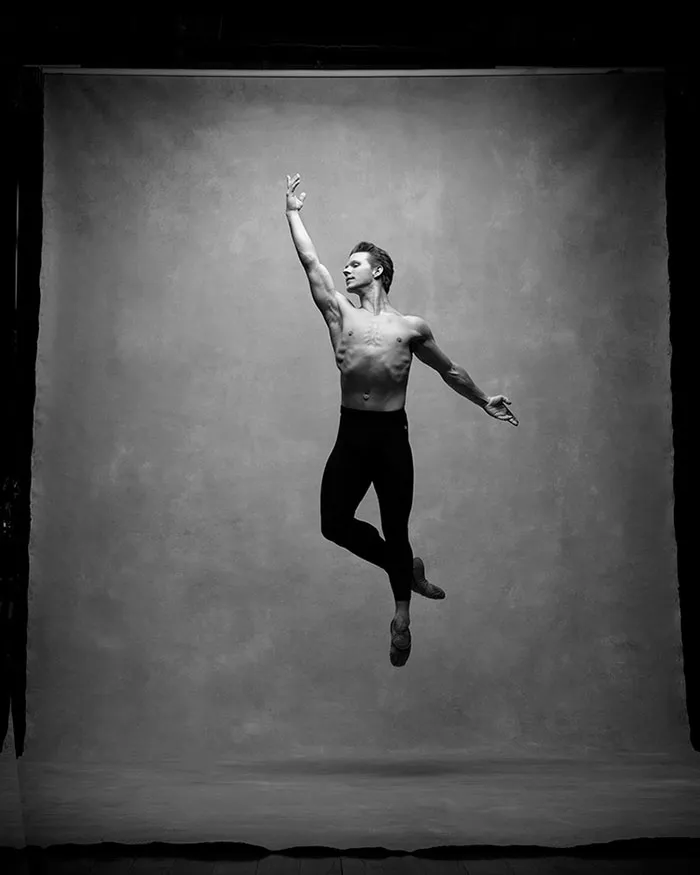 194 Breathtaking Photos Of Dancers In Motion Reveal The Extraordinary Grace Of Their Bodies