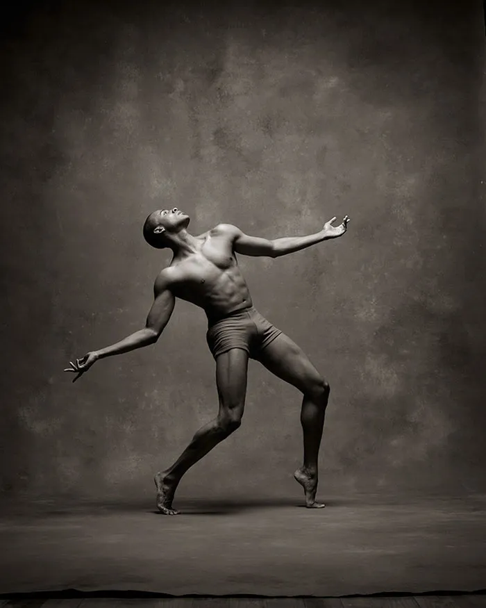 194 Breathtaking Photos Of Dancers In Motion Reveal The Extraordinary Grace Of Their Bodies