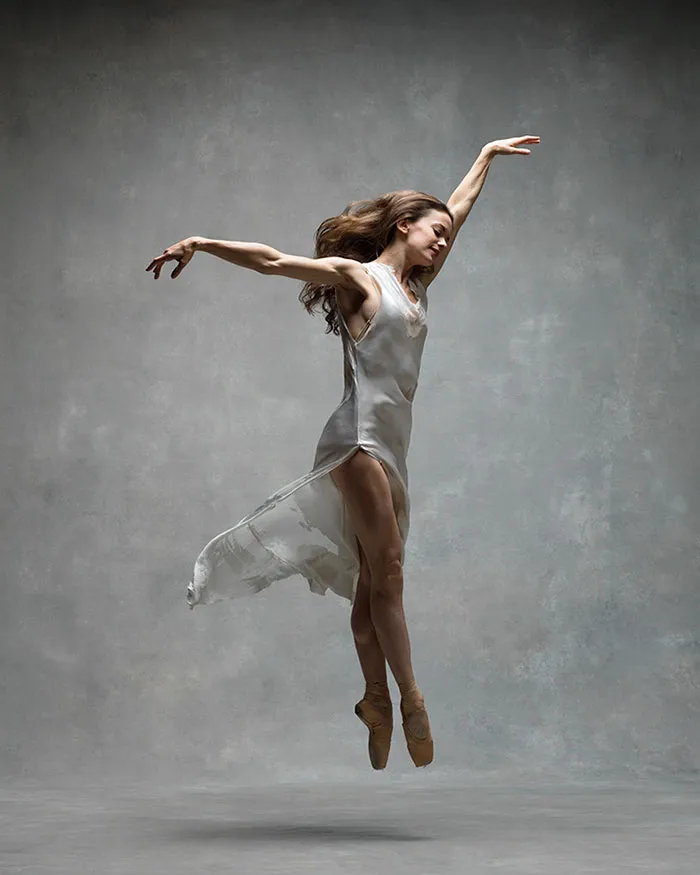 194 Breathtaking Photos Of Dancers In Motion Reveal The Extraordinary Grace Of Their Bodies
