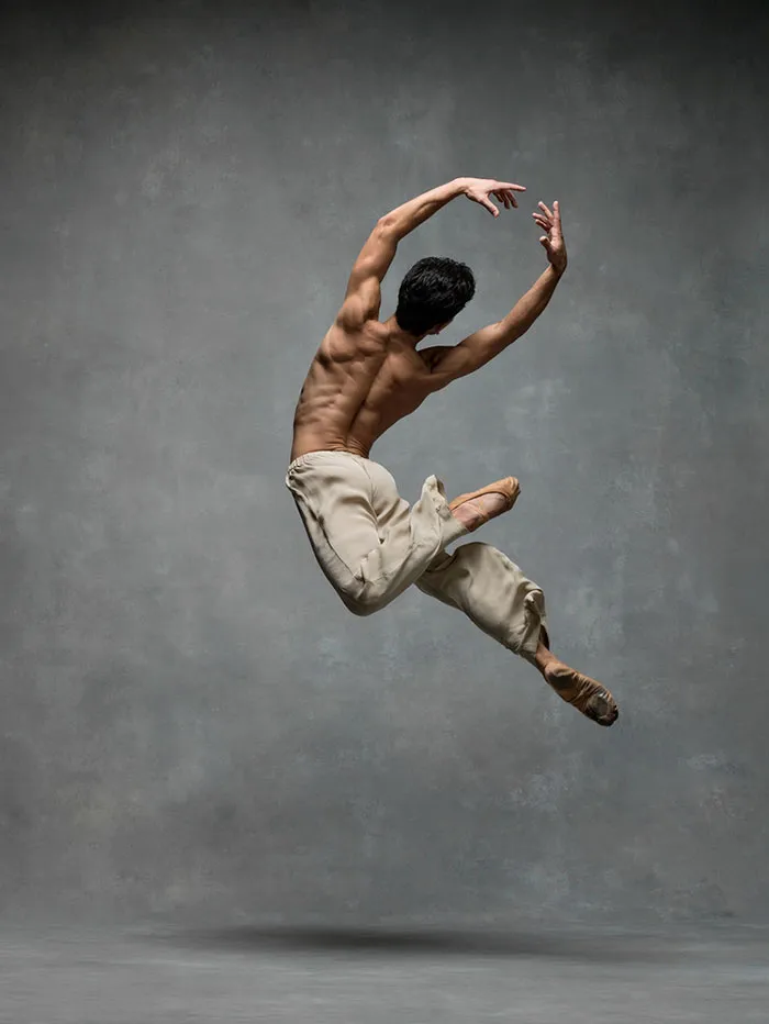 194 Breathtaking Photos Of Dancers In Motion Reveal The Extraordinary Grace Of Their Bodies