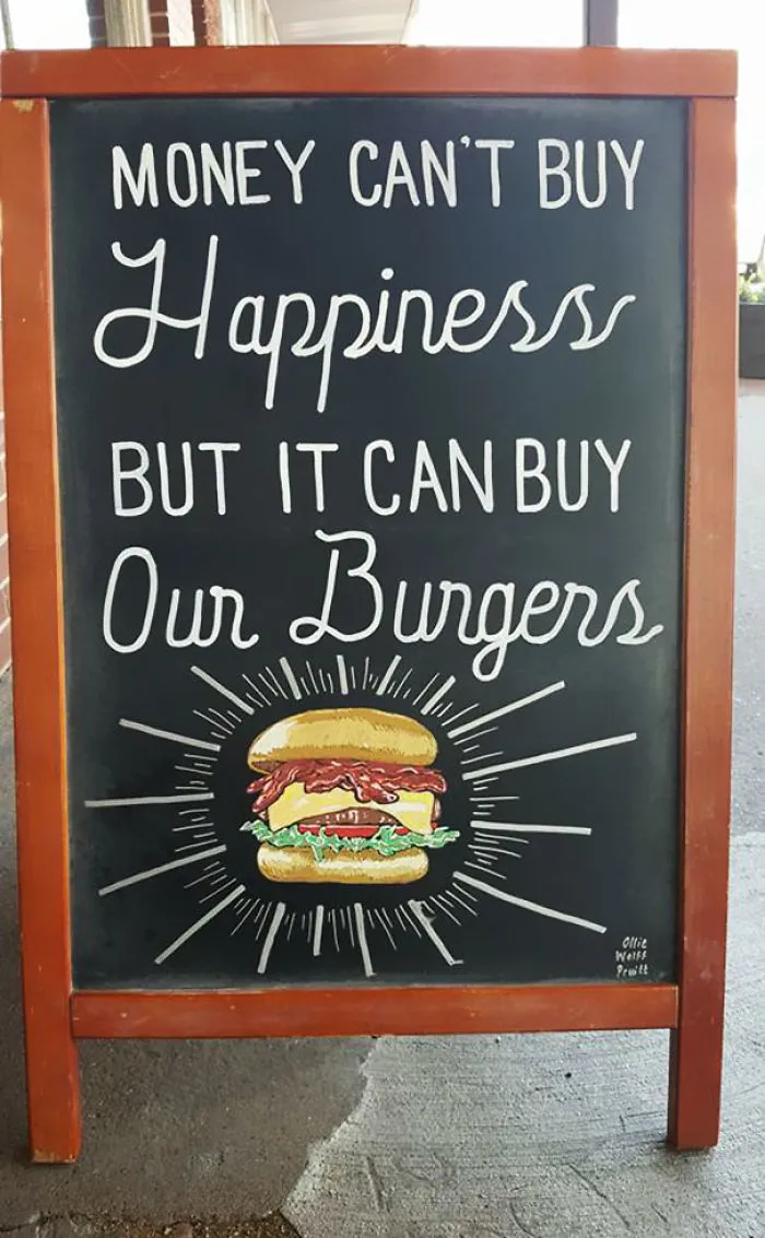 Woman Helped Friend's Bar By Drawing Chalk Signs, The Result Was So Good It Increased The Sales