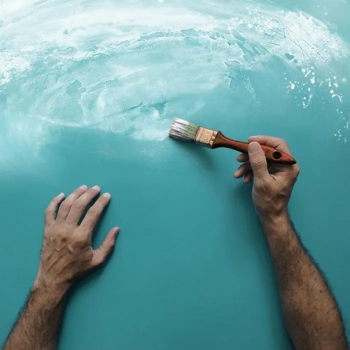 Artist Uses Everyday Objects To Create Powerful Arrangements In An Ode To Turquoise