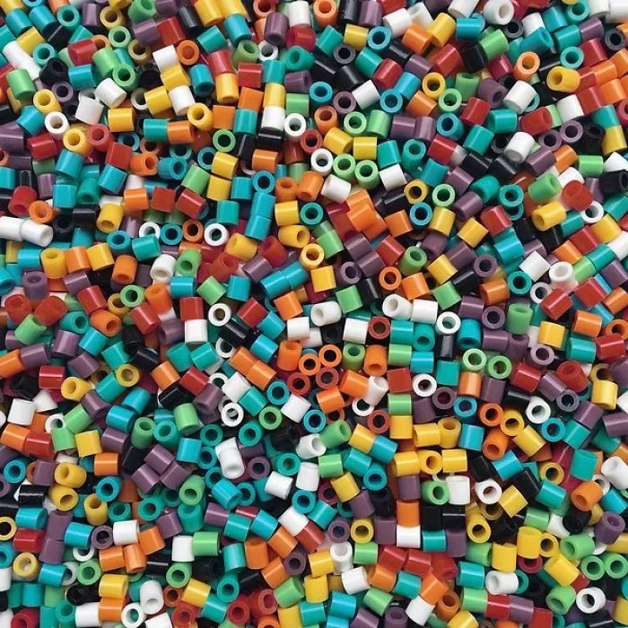Artist Uses Everyday Objects To Create Powerful Arrangements In An Ode To Turquoise