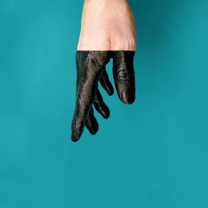Artist Uses Everyday Objects To Create Powerful Arrangements In An Ode To Turquoise