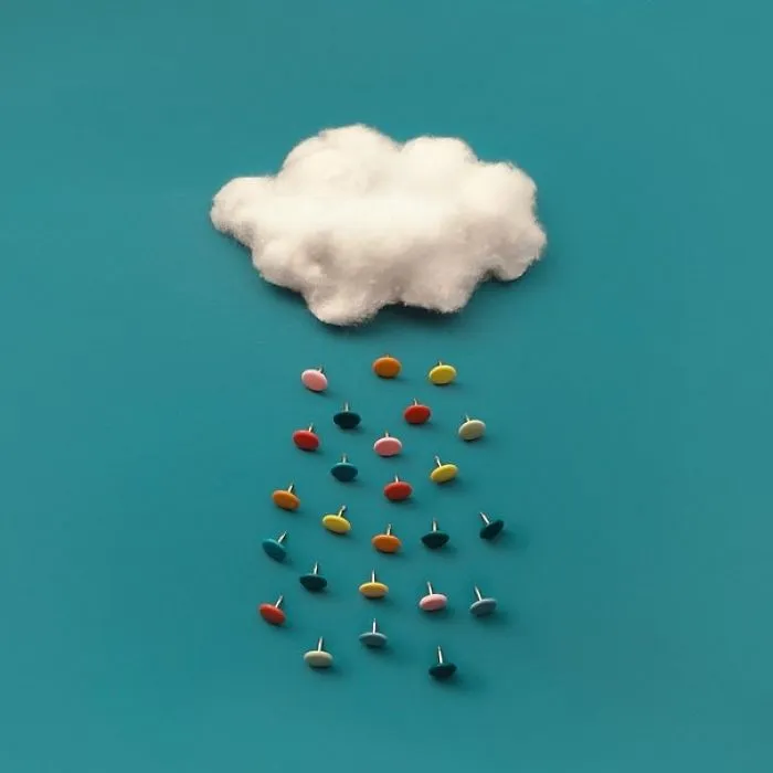 Artist Uses Everyday Objects To Create Powerful Arrangements In An Ode To Turquoise